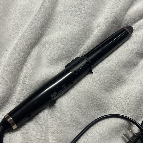 Fahrenheit Curling Iron - Picture 5 of 5